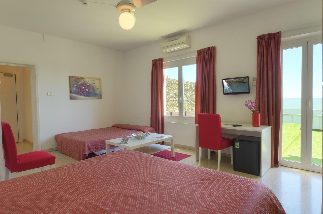Hotel Eden Gigli Нумана Экстерьер фото
